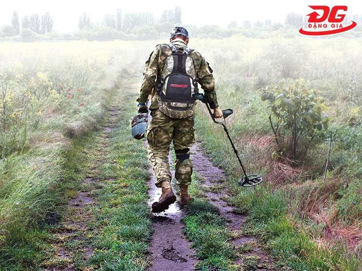 Sử dụng máy dò kim loại công nghiệp Fisher F75