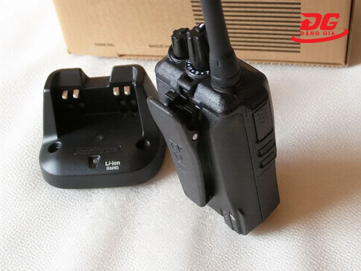 Pin máy bộ đàm Icom IC-F3002