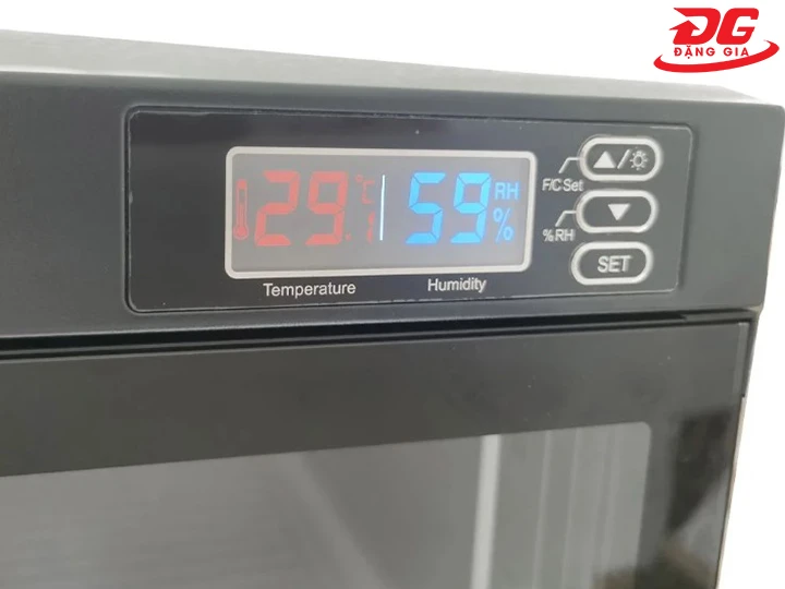 bảng điều khiển của tủ chống ẩm Andbon DS-230S