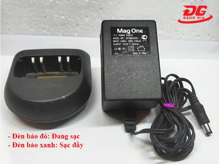 Hệ thống đèn bộ sạc bàn Motorola Mag One A8