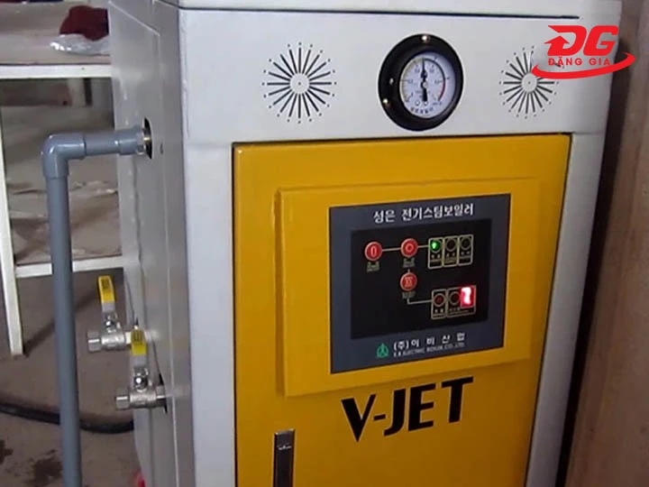 giá máy rửa xe hơi nước nóng V-JET Steammer 24E