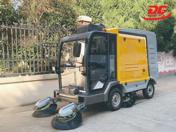 Giá xe quét rác Kumisai KMS-S2000 có đắt không