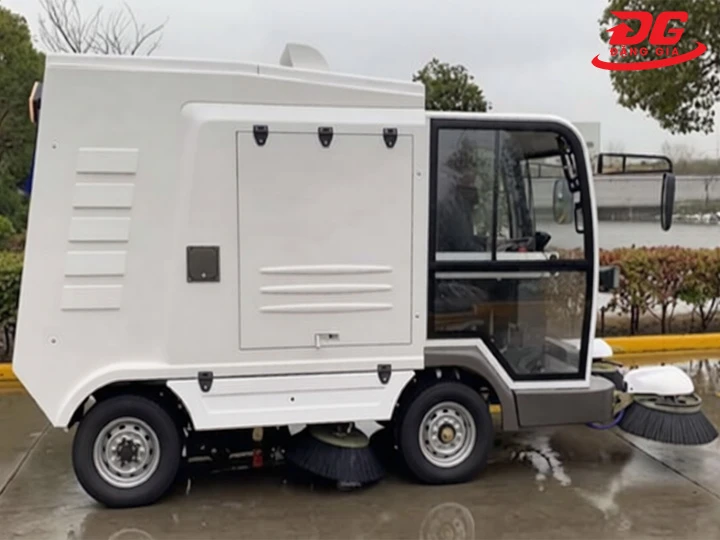 Hiệu suất làm sạch xe quét rác Kumisai KMS-S2000 (Pin chì axit)