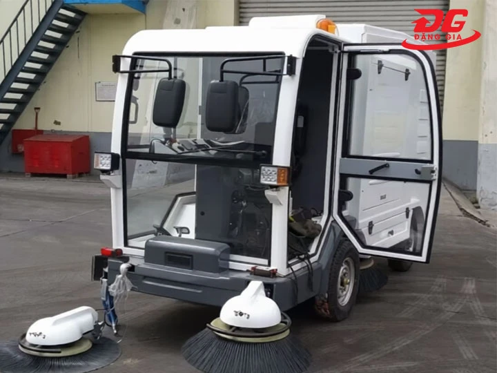 Kiểm tra xe quét rác Kumisai KMS-S2000