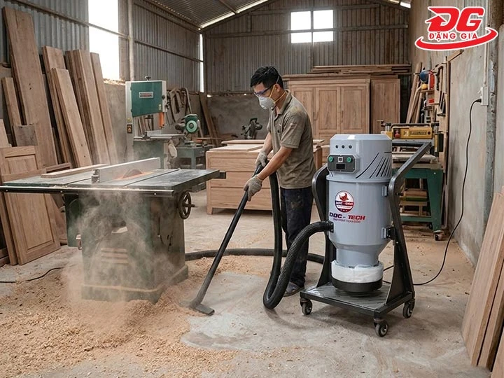 Sử dụng máy hút bụi DQC - Tech 33L hút bụi gỗ