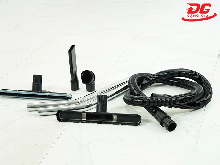 Trọn bộ phụ kiện của máy hút bụi Kumisai KMS 15A