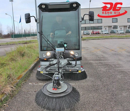 Máy quét rác hút bụi đường phố Fiorentini S 150 cao cấp 4