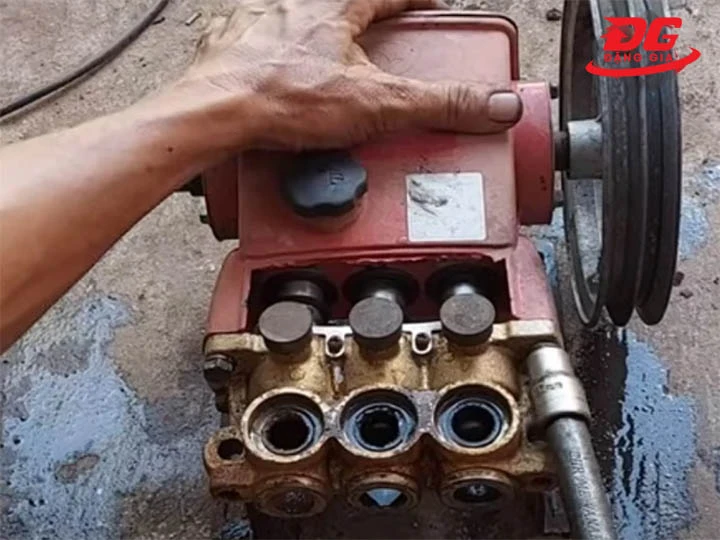 Xilanh và Piston bị bẩn