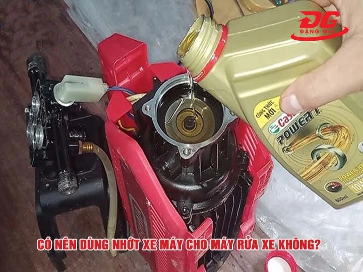 Có nên dùng nhớt xe máy cho máy rửa xe không