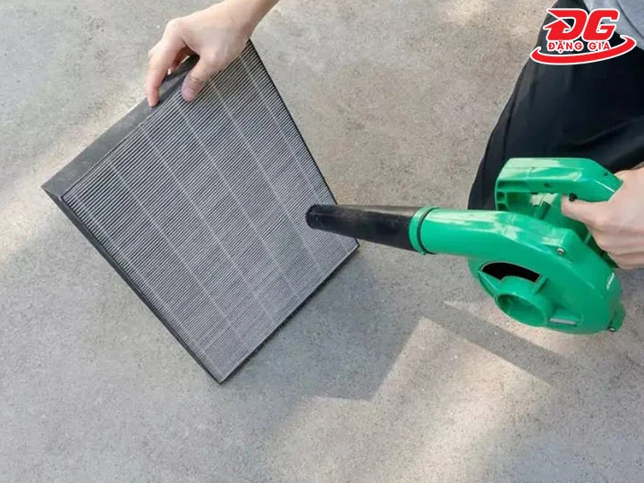 vệ sinh màng lọc hepa của Kumisai KMS D57