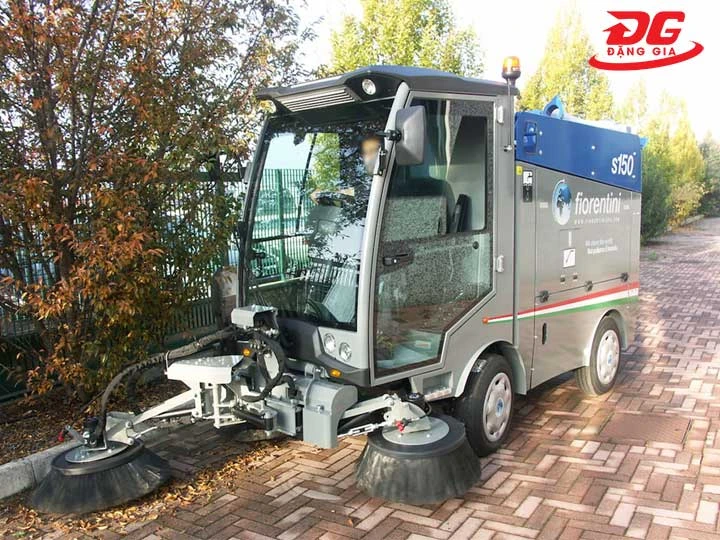 Vai trò và sự cần thiết của xe quét đường hiện nay