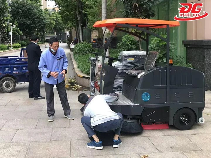 bảo dưỡng xe quét đường cho thuê