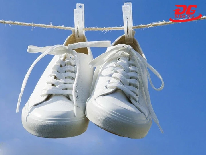 13+ Cách phơi giày đúng cách: Nhanh khô - Chuẩn form