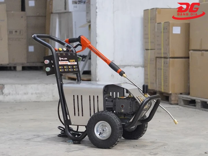 máy rửa xe công nghiệp