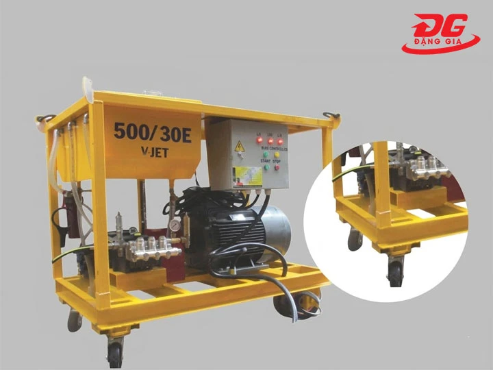 máy rửa xe chuyên dụng V-JET 500/30E chắc chắn