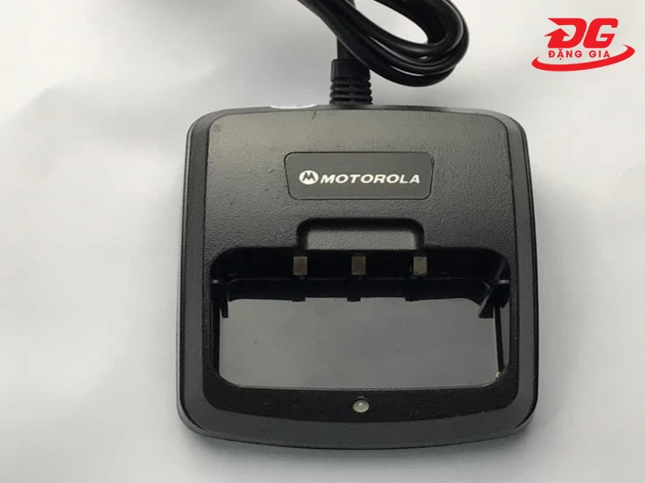 Giới thiệu chung về sạc máy bộ đàm Motorola GP-328 PLUS
