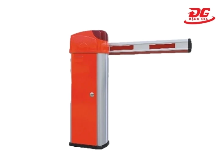 Cổng barie Baisheng BS-3306 có phần thân trụ chắc chắn, sơn đỏ nổi bật