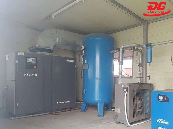 máy nén khí 30HP có dầu
