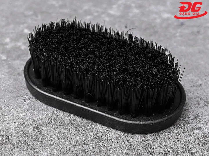 Bàn chải đánh giày Black Bull
