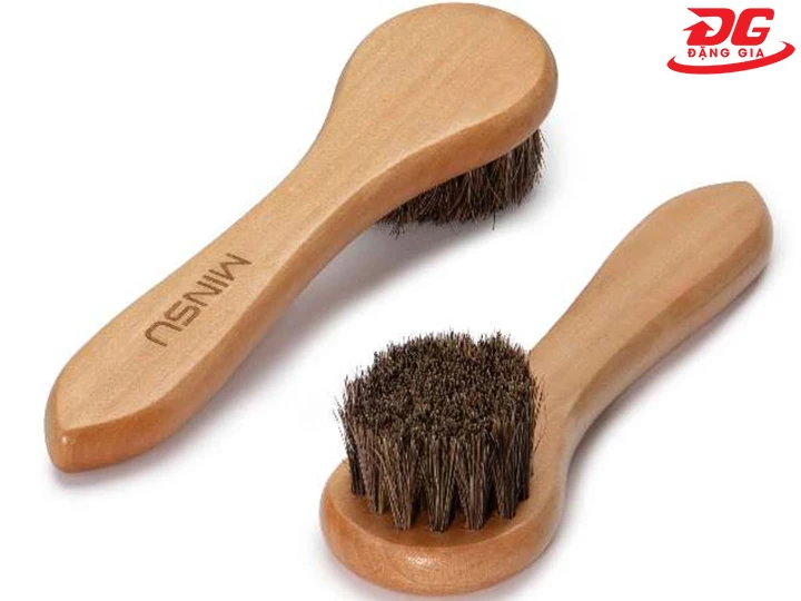 bàn chải đánh giày nhỏ