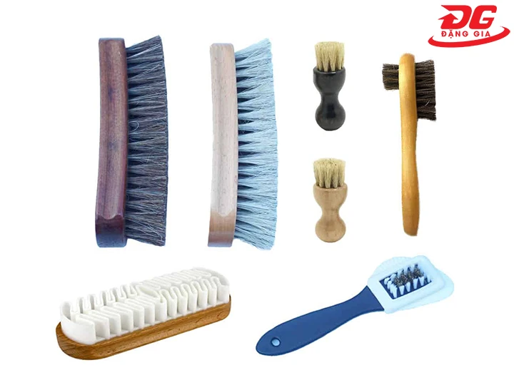 các loại bàn chải đánh giày