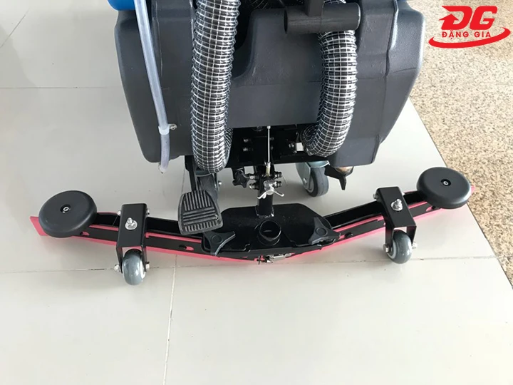 hệ thống gạt nước bị lỗi
