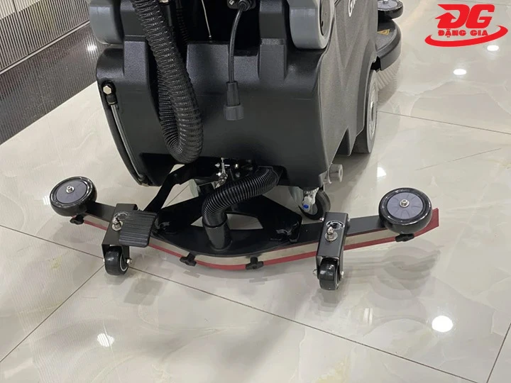Cần tạ máy chà sàn
