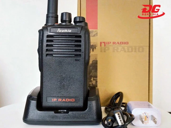 Bộ đàm đi phượt Iwalkie HJ3600