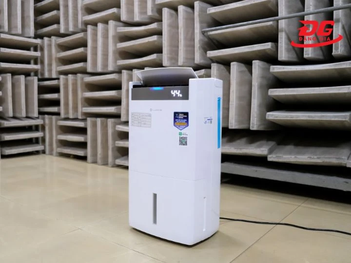 Máy hút ẩm giúp tiết kiệm điện, dễ sử dụng