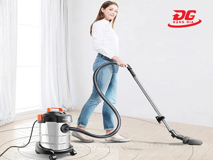 Vận hành Máy hút bụi 12l Yili đúng quy cách