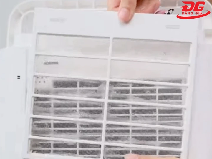 tháo lắp và vệ sinh