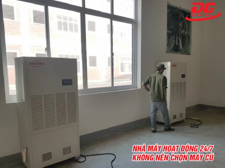 nếu cần làm việc lâu dài không nên mua máy cũ