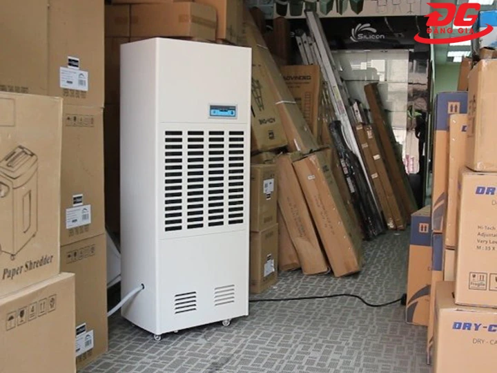 Máy hút ẩm công nghiệp FujiE HM-1800D ngưng tụ nhanh