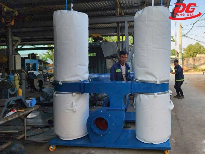 máy hút bụi 2 túi vải