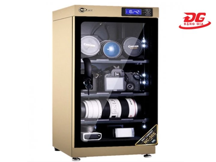 khoang chứa 50l và được chia làm 4 ngăn