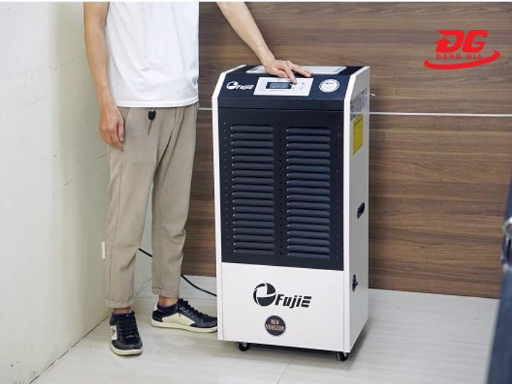 Máy hút ẩm 150l FujiE HM-150N với lưu lượng gió lớn khoảng 1650 m³/h