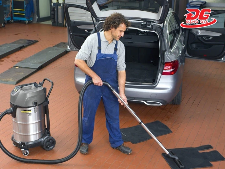 Mua máy hút bụi Karcher