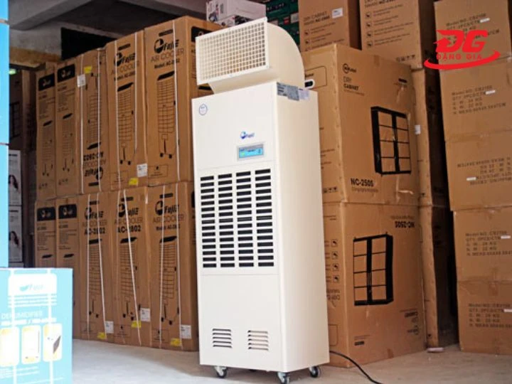 Máy hút ẩm công nghiệp FujiE HM-2408DS hút ẩm nhanh với bề mặt diện tích lớn