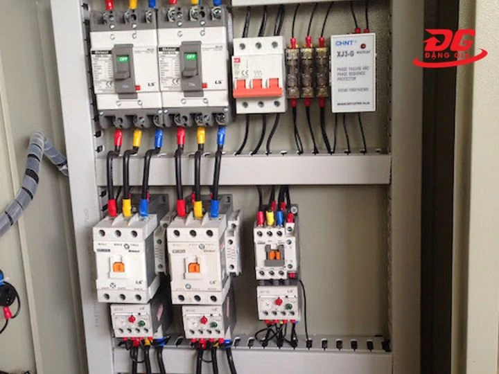 kiểm tra nguồn điện 3 pha 380v