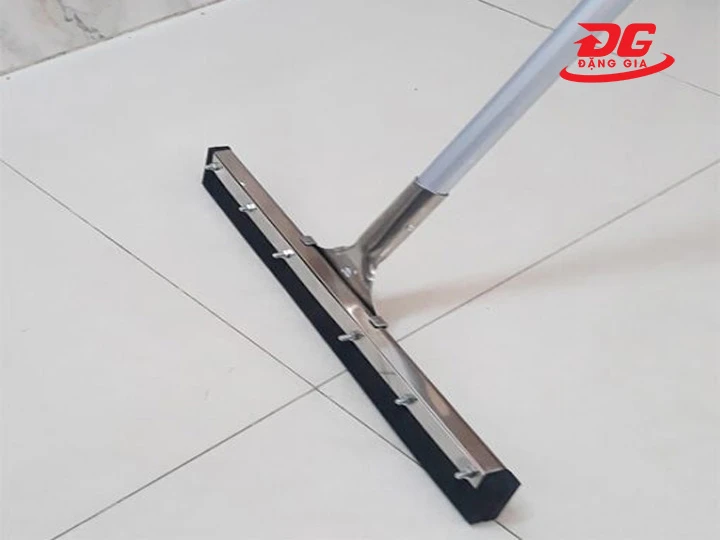 Phần lưỡi cao su tiếp xúc bề mặt