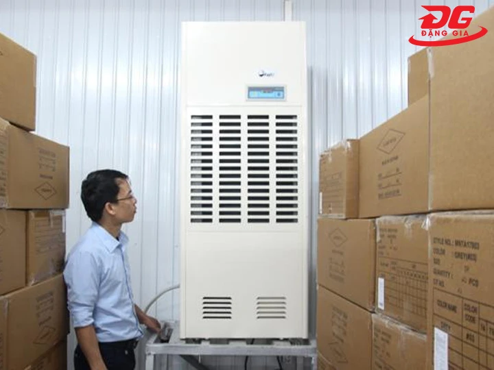 máy hút ẩm công nghiệp Fujie HM-CFZ 7.0B mạnh mẽ