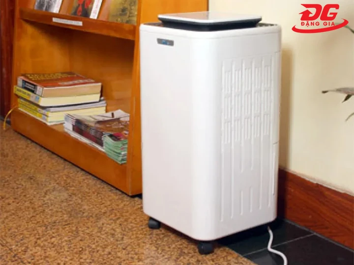 Máy hút ẩm Fujie HM-912EC giá bao nhiêu